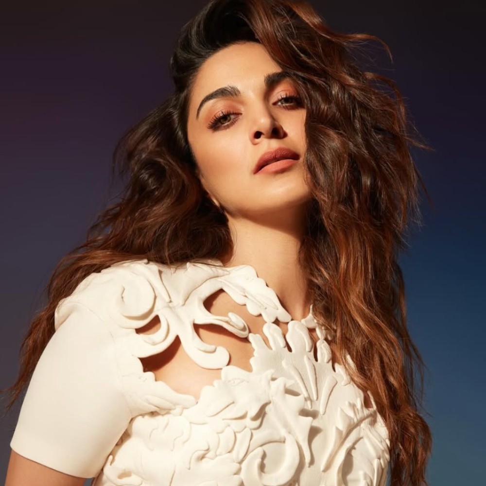 Brace yourselves as Mom-to-be Kiara Advani arrives for MET Gala 2025; SEE 1st BTS PIC