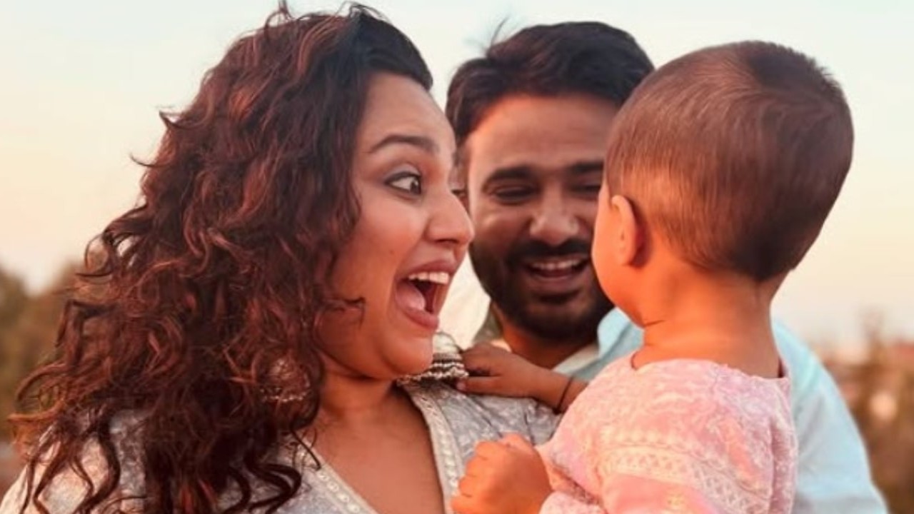 PC: Swara Bhasker/Instagram Swara Bhasker's toddler Raabiyaa starts ‘living on the edge’ and mommy dearest can't take her eyes off