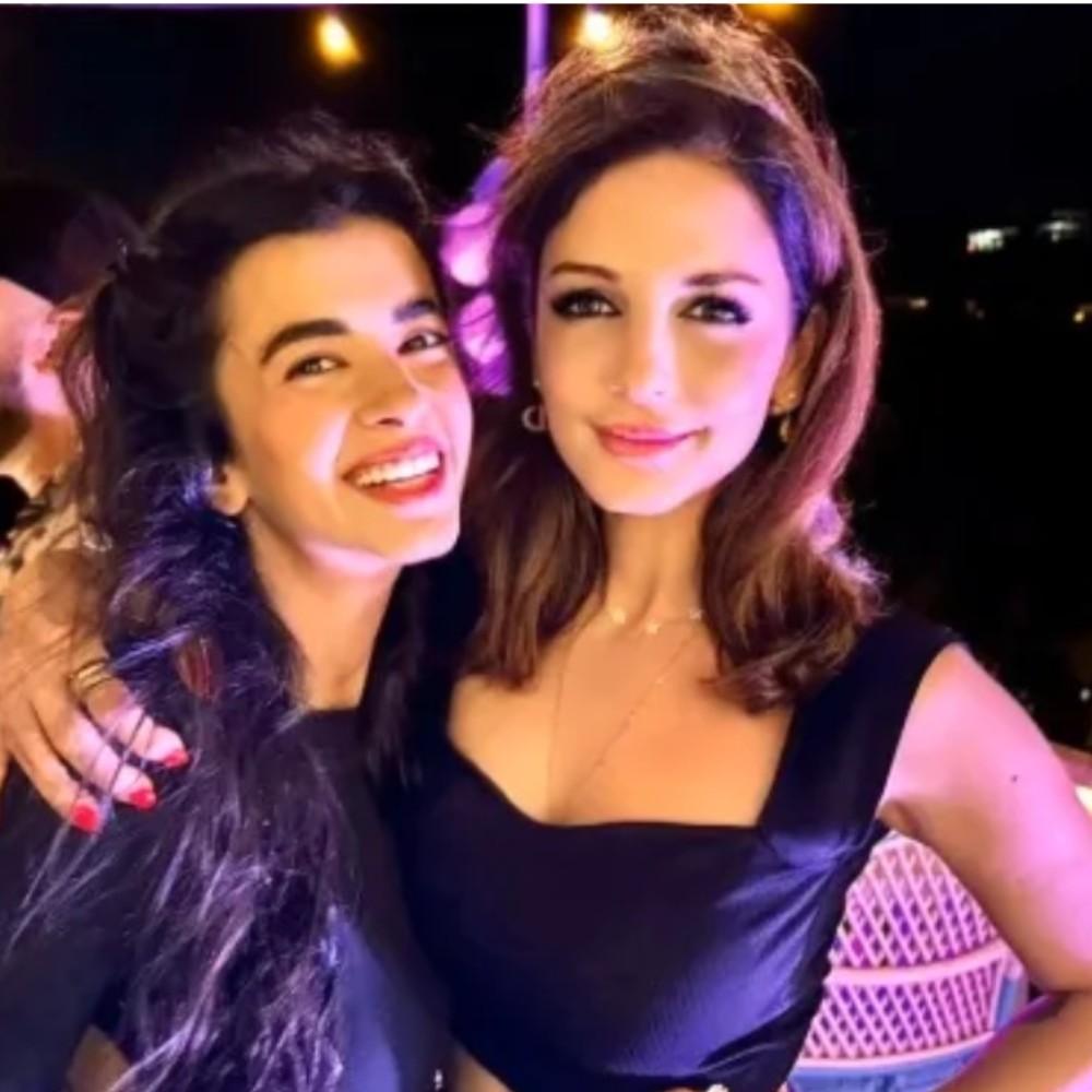War 2: Hrithik Roshan’s biggest fans, GF Saba Azad and ex-wife Sussanne Khan, are all hyped up after teaser release