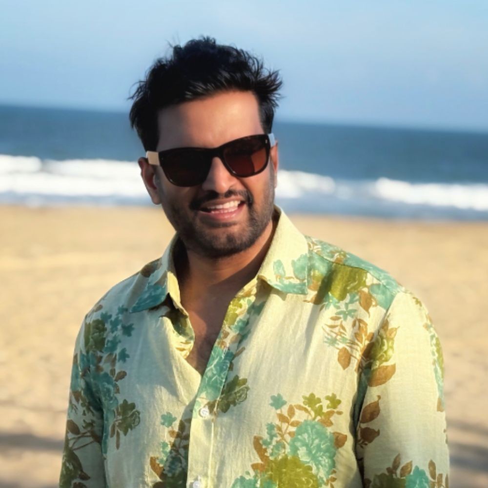Tamil actor Santhanam faces Rs 100 crore defamation case for using devotional song in DD Next Level