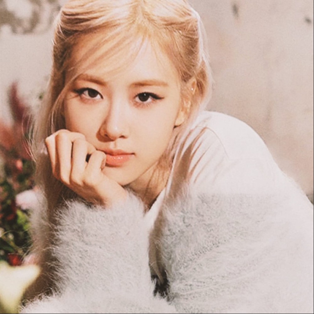 Does BLACKPINK’s Rosé have ‘white complex’? Netizens debate her consistent blonde hair and recent music copyright choices