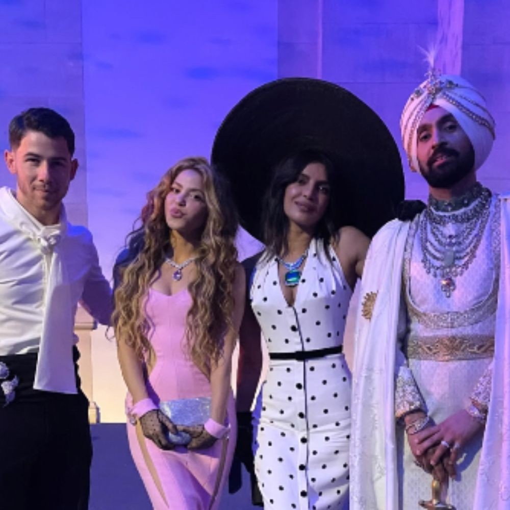 Met Gala 2025: Nick Jonas-Priyanka Chopra Become BFFs With Shakira and Diljit Dosanjh in these UNSEEN BTS Pics