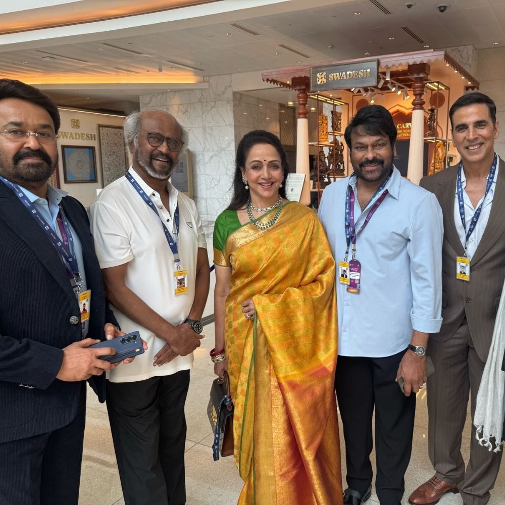 Rajinikanth, Mohanlal, Akshay Kumar, Hema Malini, Mithun Chakraborty and Chiranjeevi pose for blockbuster photo at Waves 2025