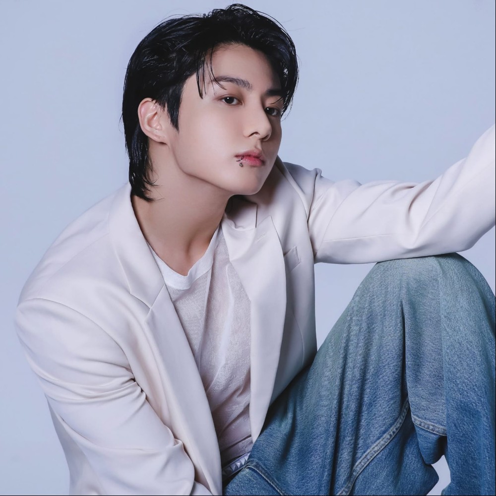 'Walked shoulder to shoulder': BTS' Jungkook makes fan's dream come true during secret trip to Japan amid military service