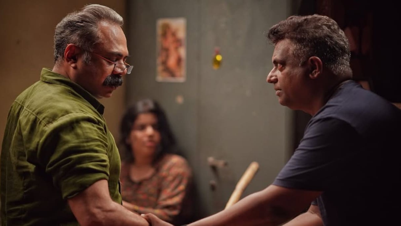 'Can I give you a kiss?' asks Thudarum villain Prakash Varma after co-star Binu Pappu s...