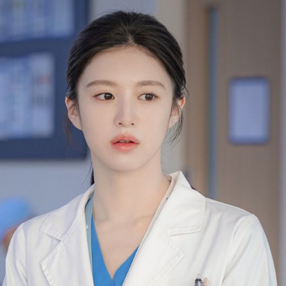 Resident Play Ep 9-10 Review: Even Jo Jung Suk’s cameo can’t save Go Yoon Jung-Jung Joon Won’s weird kiss