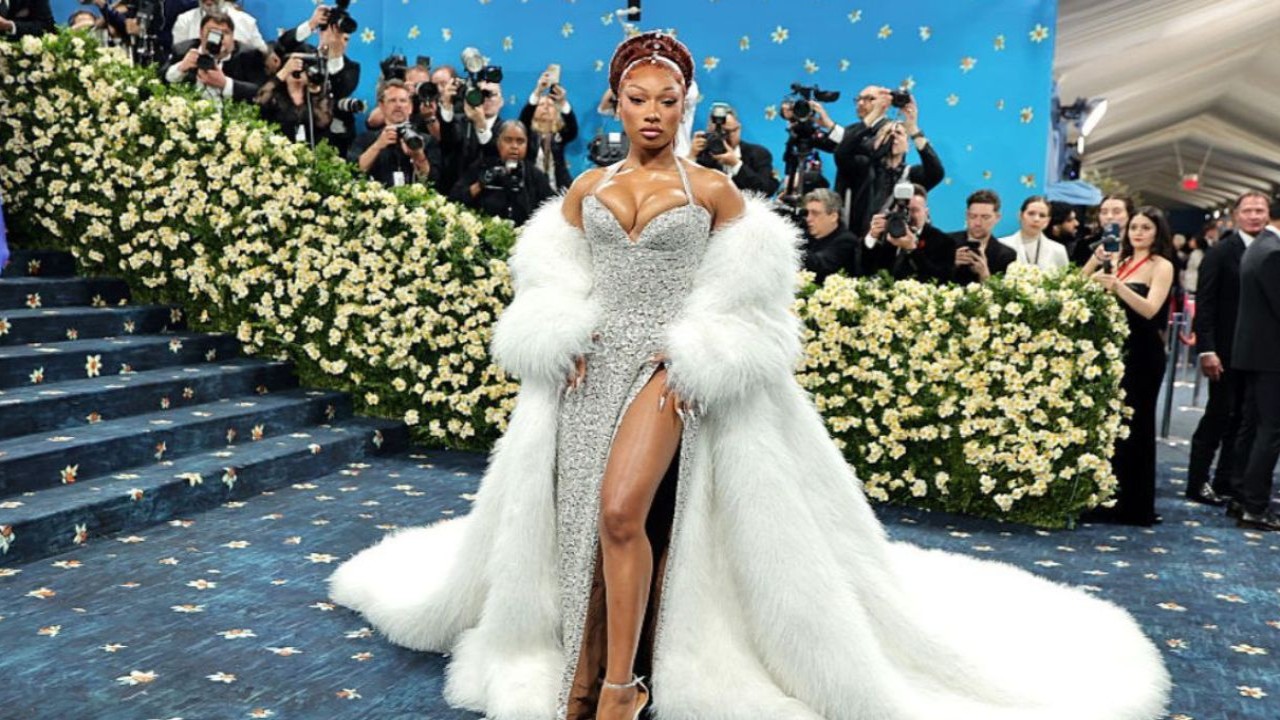 Megan Thee Stallion (Getty) Megan Thee Stallion snuck phone in the Met gala 2025