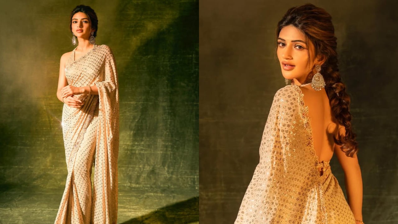 Sreeleela styles backless halter-neck blouse with ivory saree worth Rs 1,80,000 and it’s HOT. PC: Vijay Solanki Sreeleela