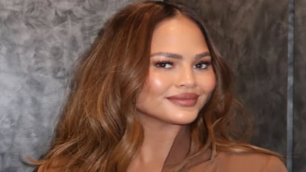 Chrissy Teigen (CC: Instagram) Chrissy Teigen (CC: Instagram)