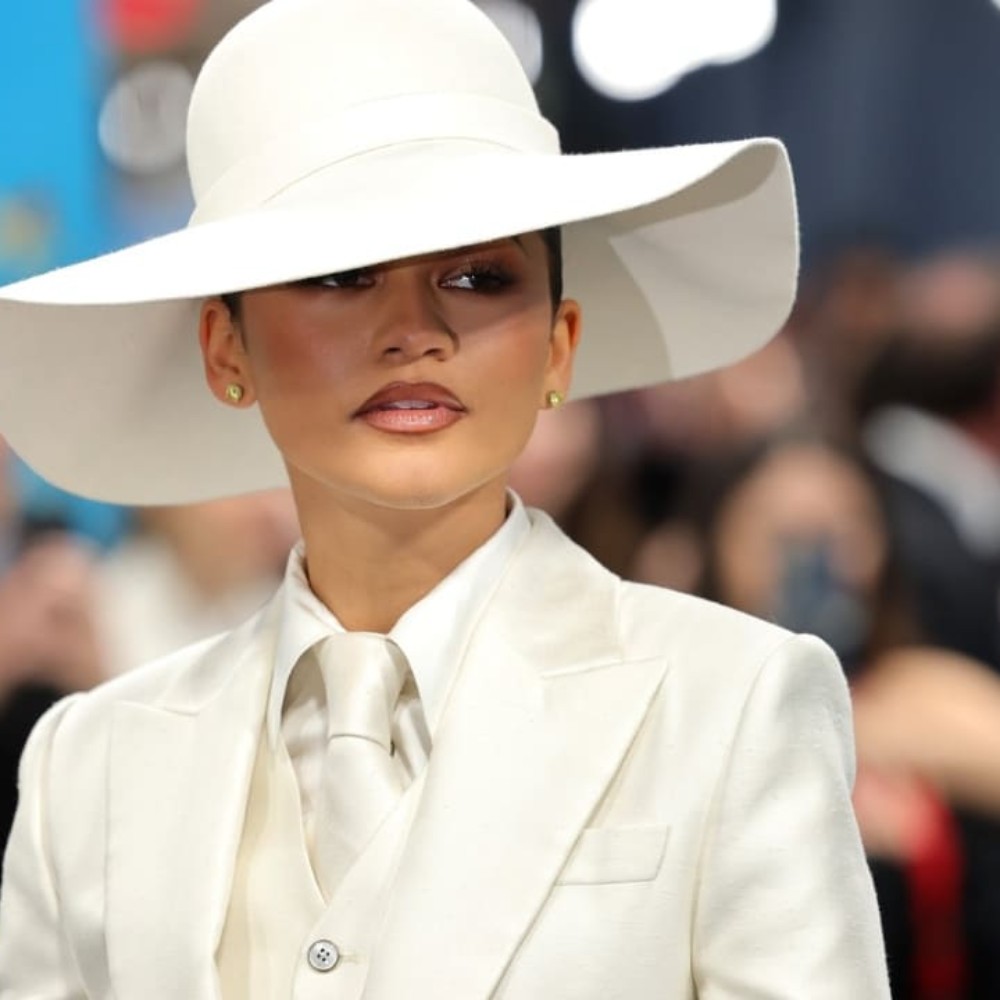 Met Gala 2025: Zendaya Stands on Buisness Serving All-White Chic Ensemble and Engagement Ring From Tom Holland
