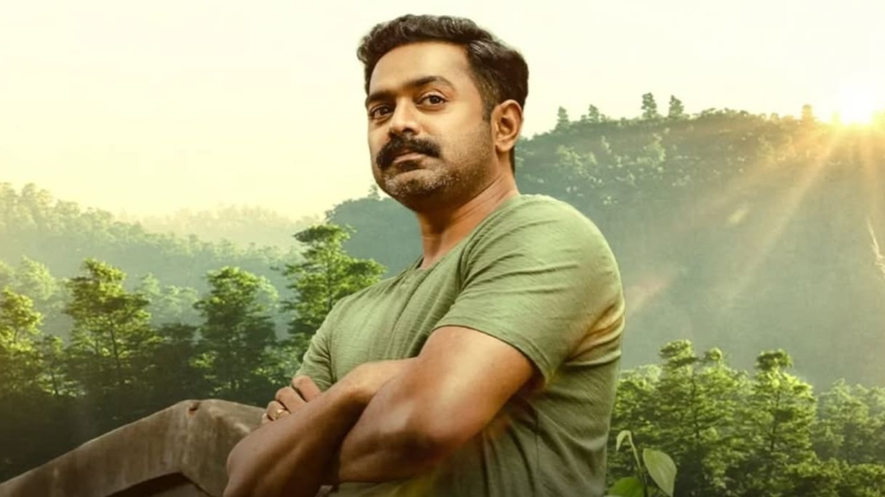 Asif Ali opens up about being bedridden and wheelchair-bound during Tikitaka shoot: 'Cried like a child...' (PC: Asif Ali Instagram) Asif Ali Instagram
