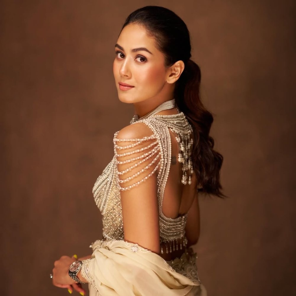 Mira Rajput's easy 5-step facial massage routine for natural glow without any product