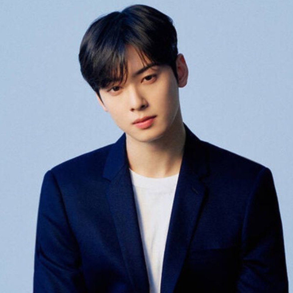 ASTRO's Cha Eun Woo and Jessica Jung attend model Irene's wedding, ex-Girls Generation member catches bride's bouquet