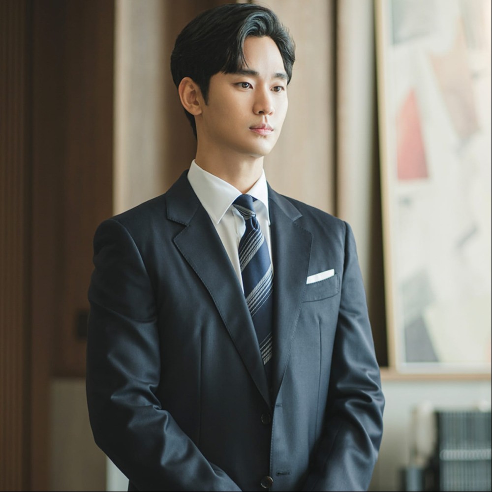 Kim Soo Hyun’s team responds to Garosero’s claims of bribery and attempted murder of Kim Sae Ron’s informant: ‘Crimes he has committed…’