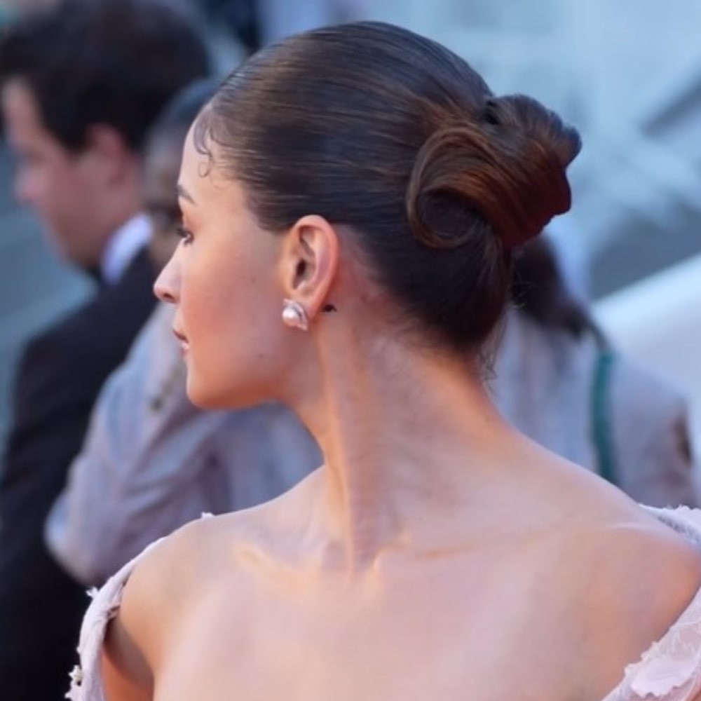 Debut at Cannes or MET Gala, Alia Bhatt’s kaala teeka is always to her rescue: WATCH