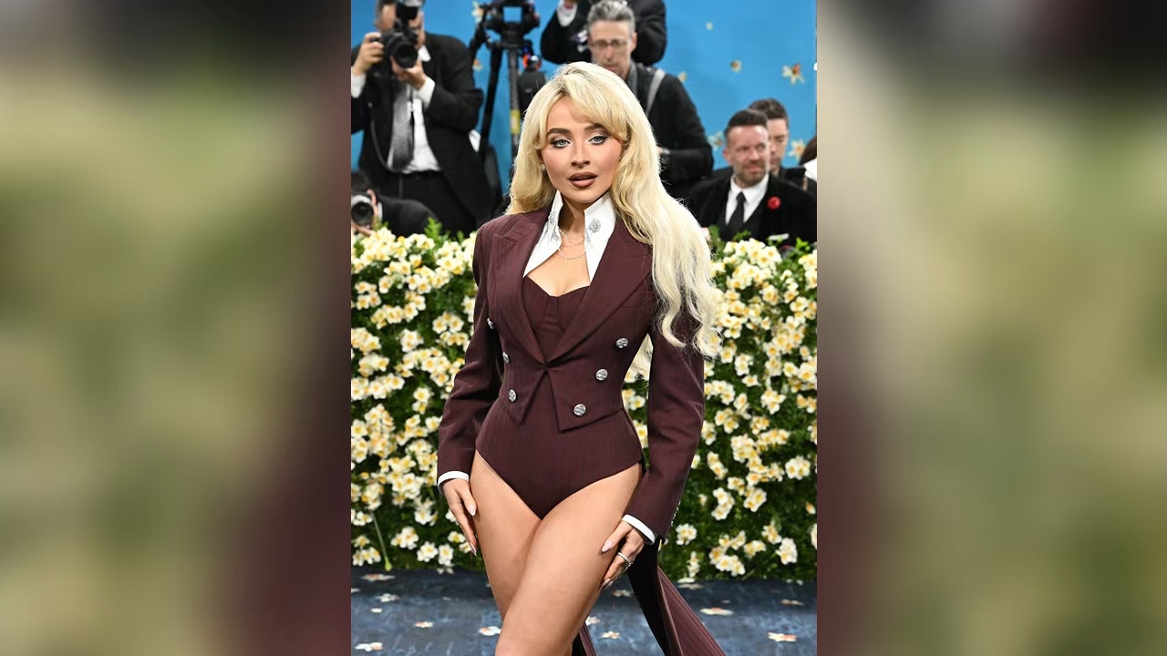 Sabrina Carpenter (via Getty Images)