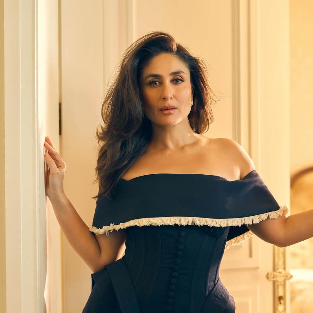 Kareena Kapoor Khan corset blue outfit 