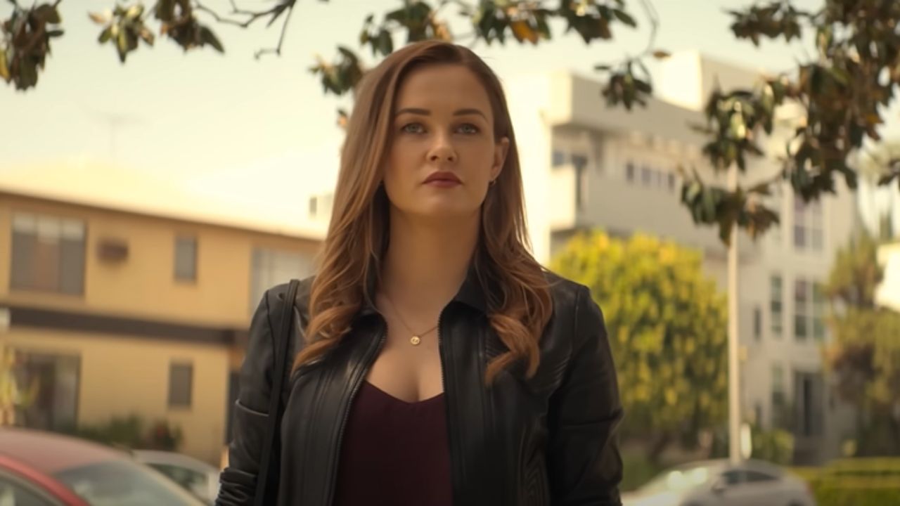Candace Stone (via YouTube/Netflix)