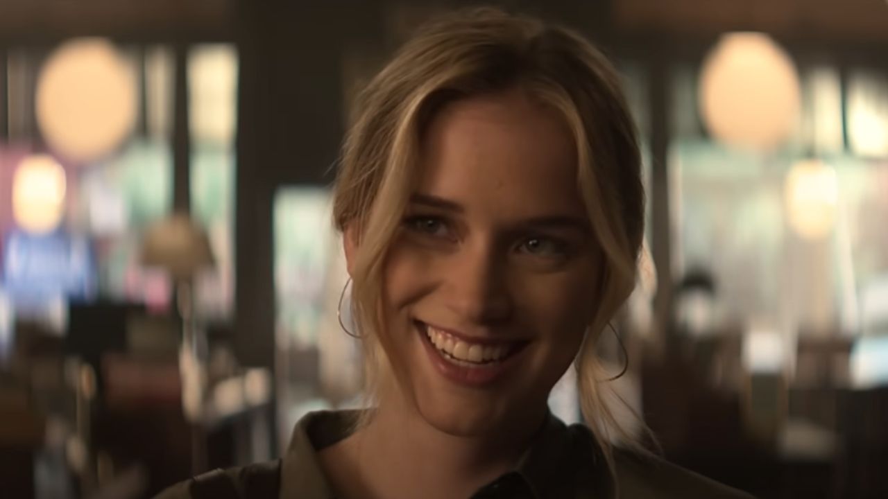Guinevere Beck (via YouTube/Netflix)