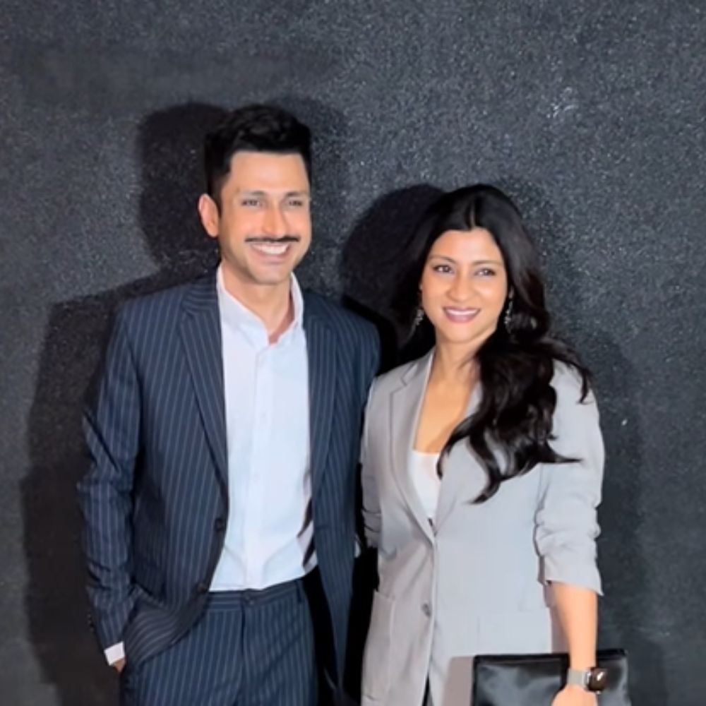 Viral Moments of the Week: Rumored couple Konkona Sen Sharma-Amol Prashar's 1st joint appearance to Virat Kohli-Anushka Sharma's family moments