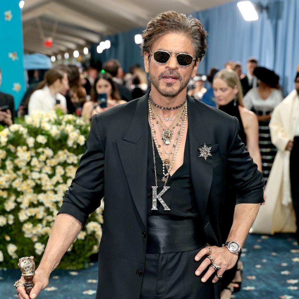 Shah Rukh Khan channels his inner King with his MET Gala 2025 outfit; don’t miss his ‘K’ locket stealing spotlight
