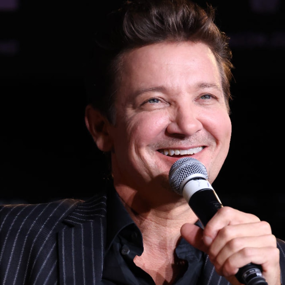 Jeremy Renner to Exit Marvel After 14 Years? Find Out as Hawkeye Actor Faces Contract Issues With MCU