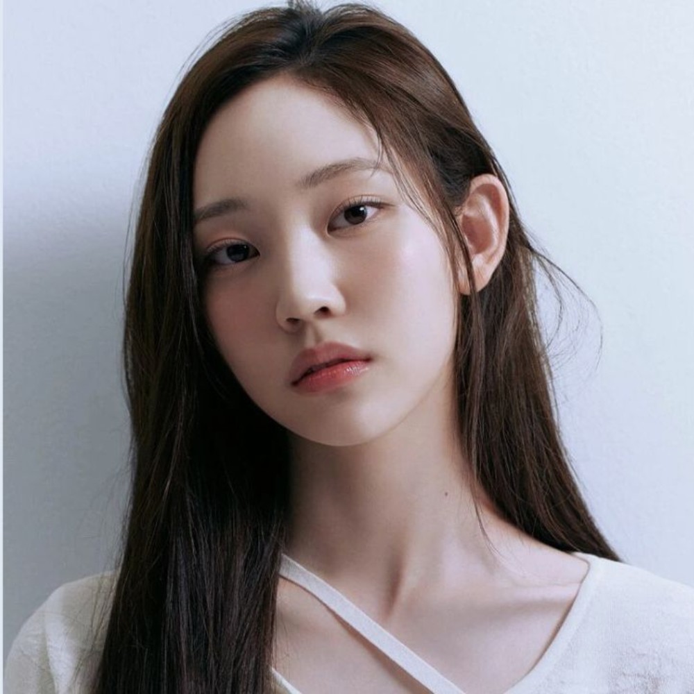 Did Youngseo ditch ILLIT for YG Entertainment’s new girl group? Fans spot major hints