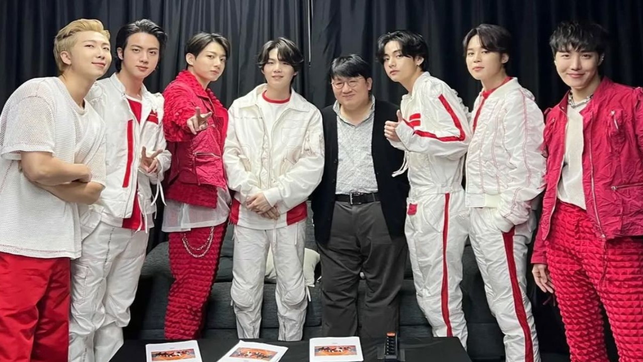 Bang Si Hyuk and BTS: courtesy of Bang Si Hyuk's Instagram Bang Si Hyuk and BTS: courtesy of Bang Si Hyuk's Instagram