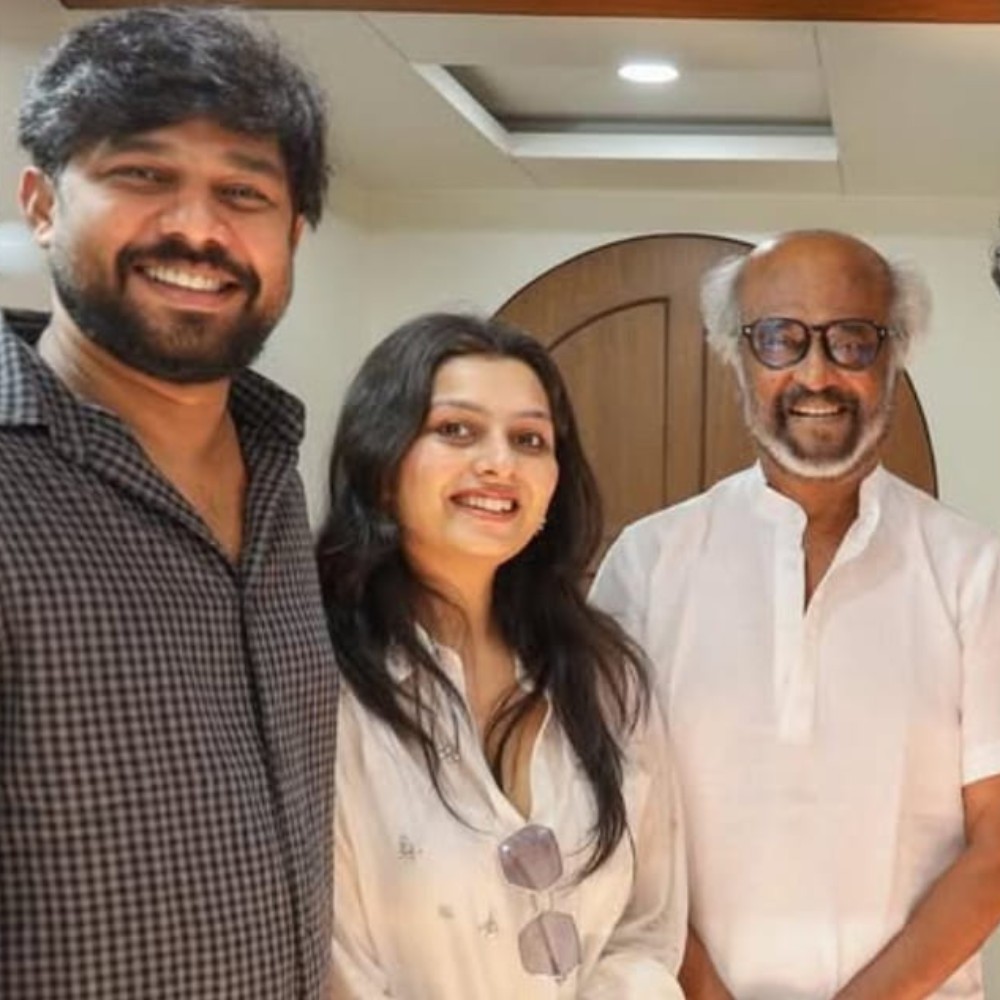 PIC: Rajinikanth meets Padakkalam team in his vanity van during Jailer 2 shoot in Kerala