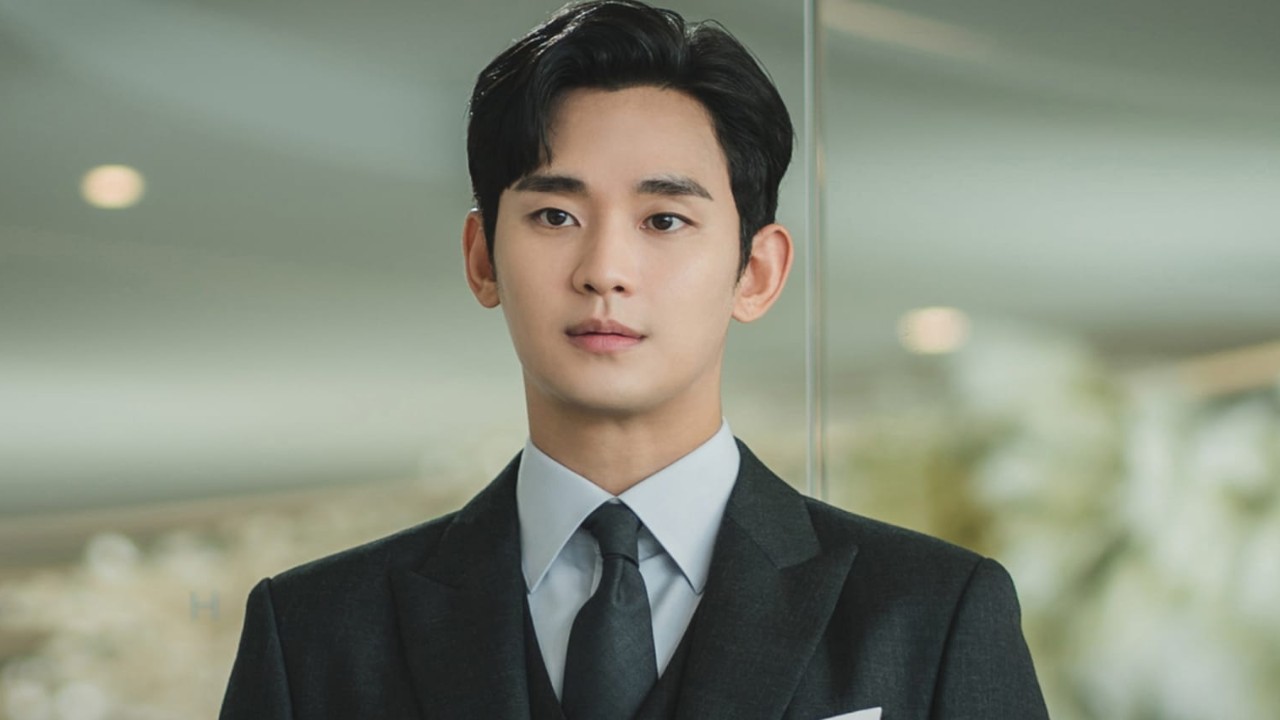 Kim Soo Hyun: Courtesy of tvN Kim Soo Hyun: Courtesy of tvN