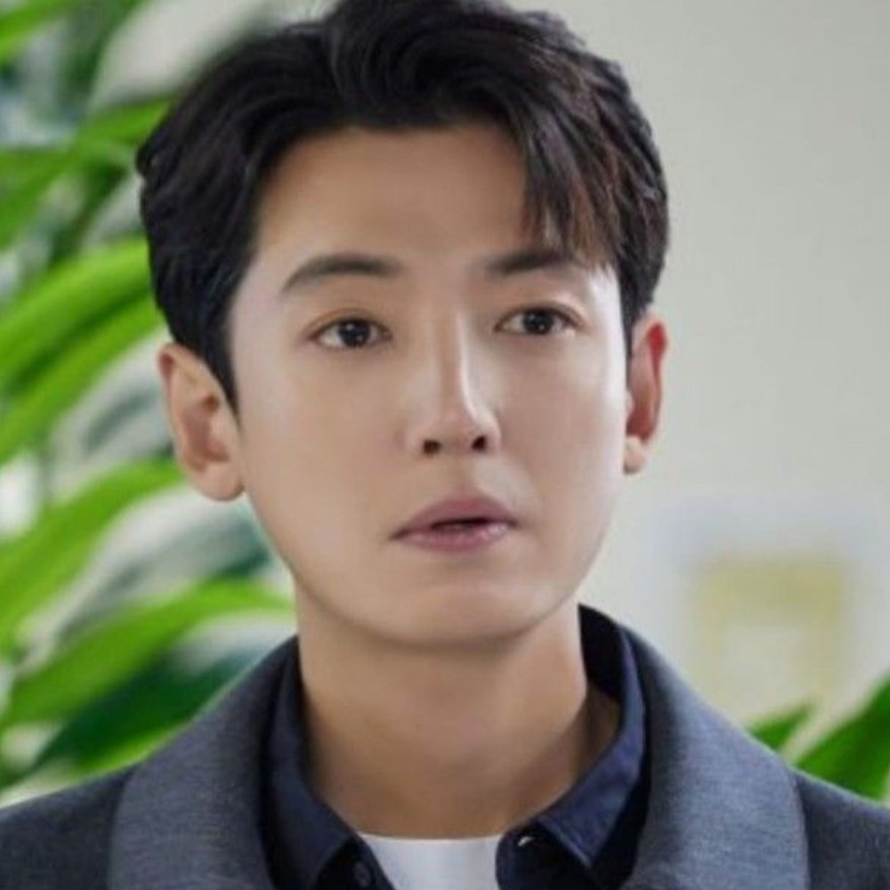 Jung Kyung Ho says there’s 'nothing to brag about' if he doesn’t mention GF Choi Sooyoung as he reflects on 12-year relationship