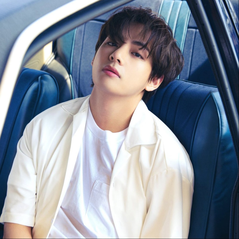 BTS’ V flaunts military bulk in new update ahead of June reunion; fans say, ‘have some mercy’