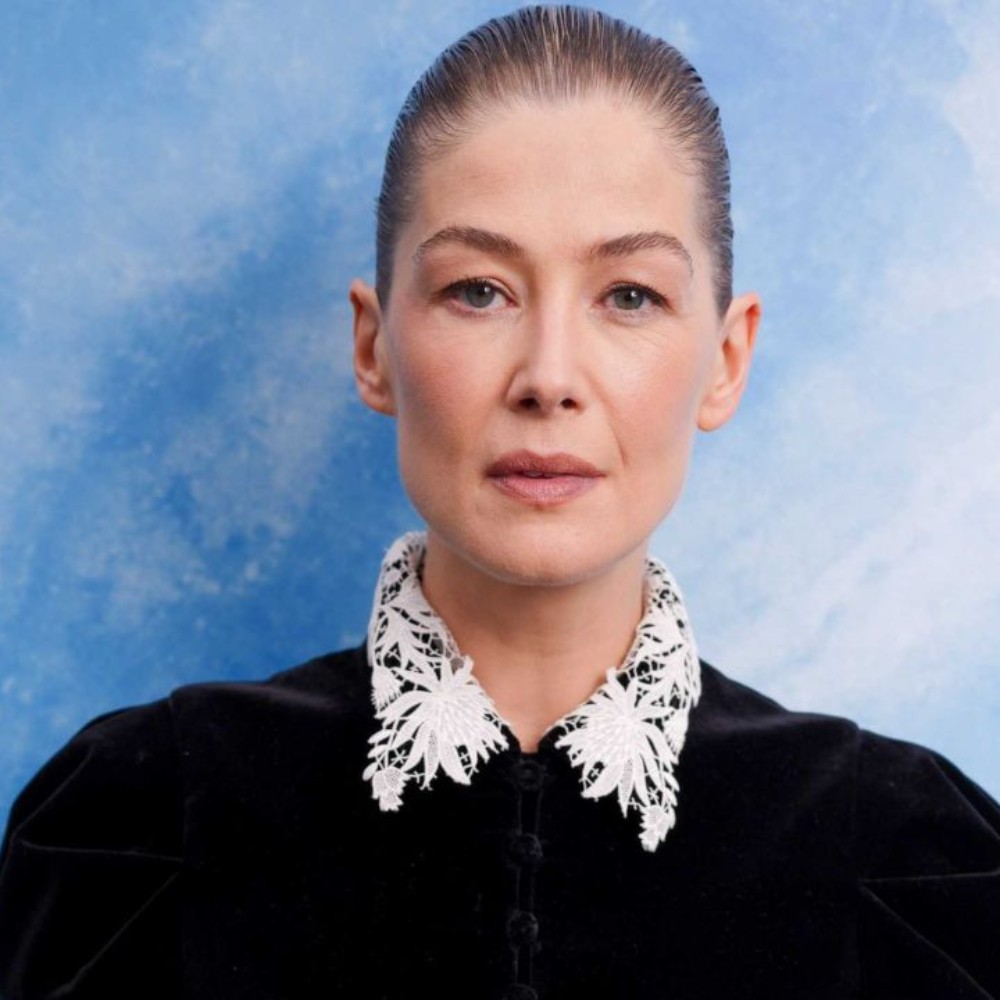 Rosamund Pike Reveals Bond Girl Audition Cost Her Dignity; Actress Was Asked To 'Just Stand There in Underwear' for Die Another Day Role