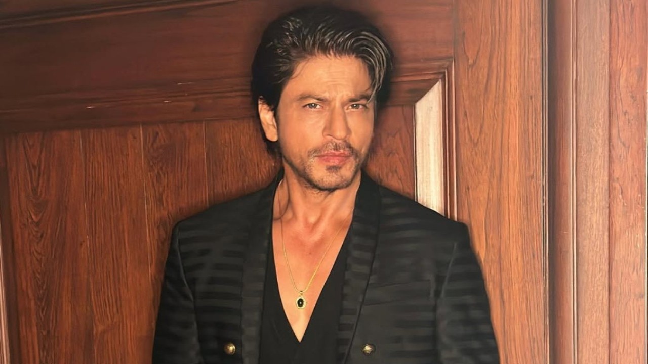 Picture Credit: Pooja Dadlani Instagram Shah Rukh Khan admits having problem with ‘insider-outsider’ debate: ‘I lost a family in 24 hours…’