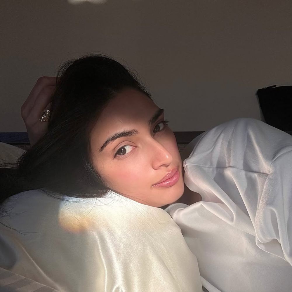 Athiya Shetty's skincare routine: Moisturizing and hydration are must