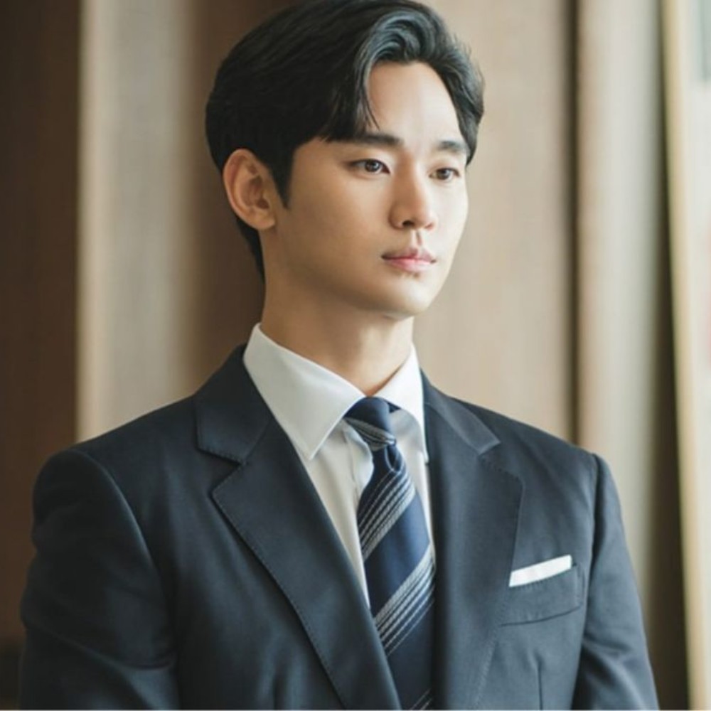 Kim Soo Hyun’s agency calls for fact-check of one-sided claims ahead of Kim Sae Ron’s family’s 2nd press conference