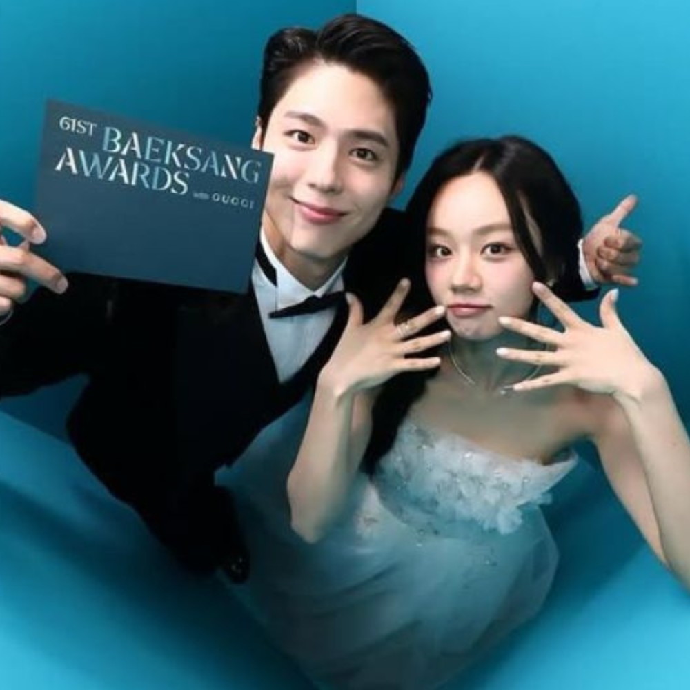 Baeksang Arts Awards: Reply 1988's Deoksun and Taek reunite as Park Bo Gum and Hyeri enjoy sweet moment; PICS