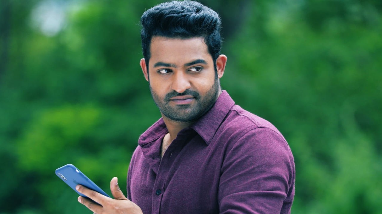 Rs 4 Lakh? Jr NTR's first paycheck for debut film Ninnu Choodalani vs Rs 60 crore fees ...
