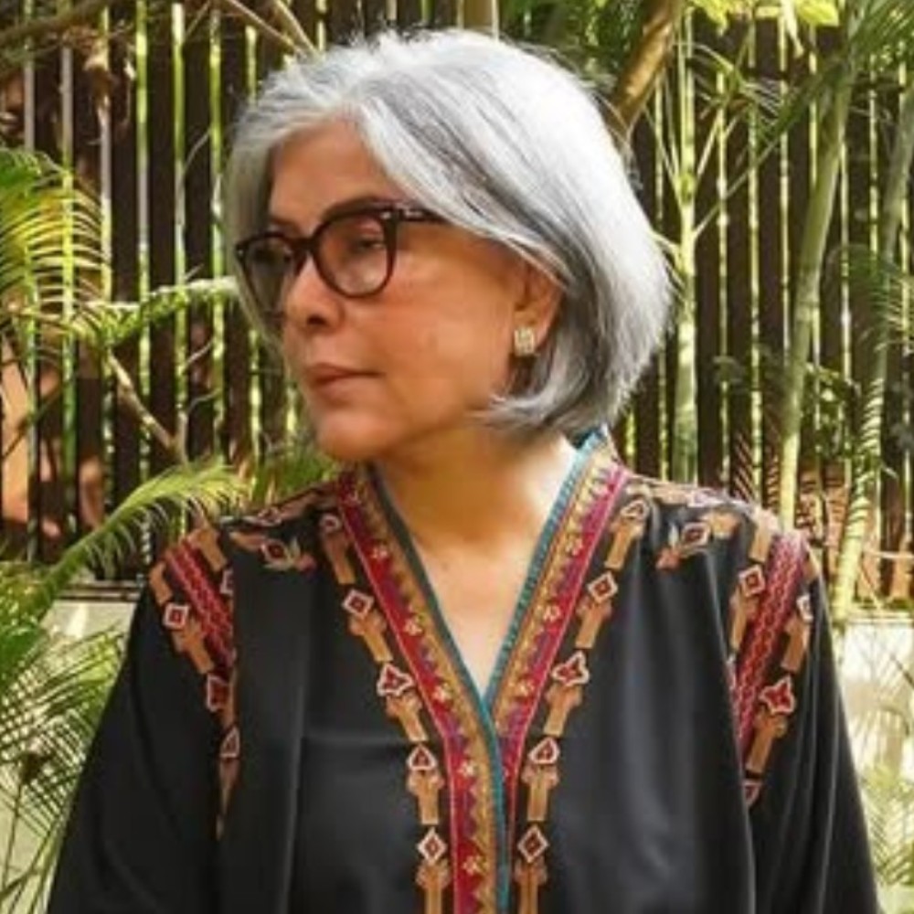 Zeenat Aman reveals having least interaction with THIS actor from Kapoor Khandan; recalls when he was made to appear 'taller'