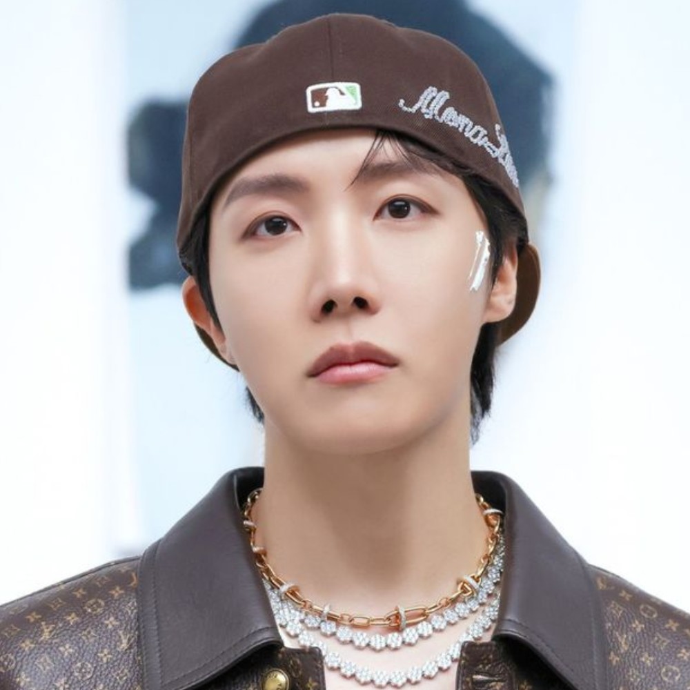 Why is BTS' J-Hope being dissed for wanting to collab with Rihanna? Fans defend singer: 'Almost same age...'