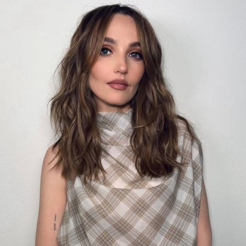 SNL Star Chloe Fineman Recalls Being Scolded by 'Rude' Restaurant Manager For Saying Hello to Demi Moore