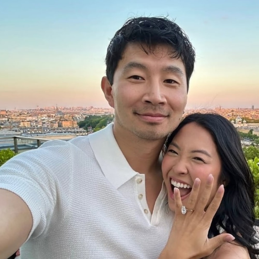 Shang Chi Gets Engaged: Simu Liu Reveals Surprise Proposal to Girlfriend Allison Hsu with Beautiful Ring; PIC