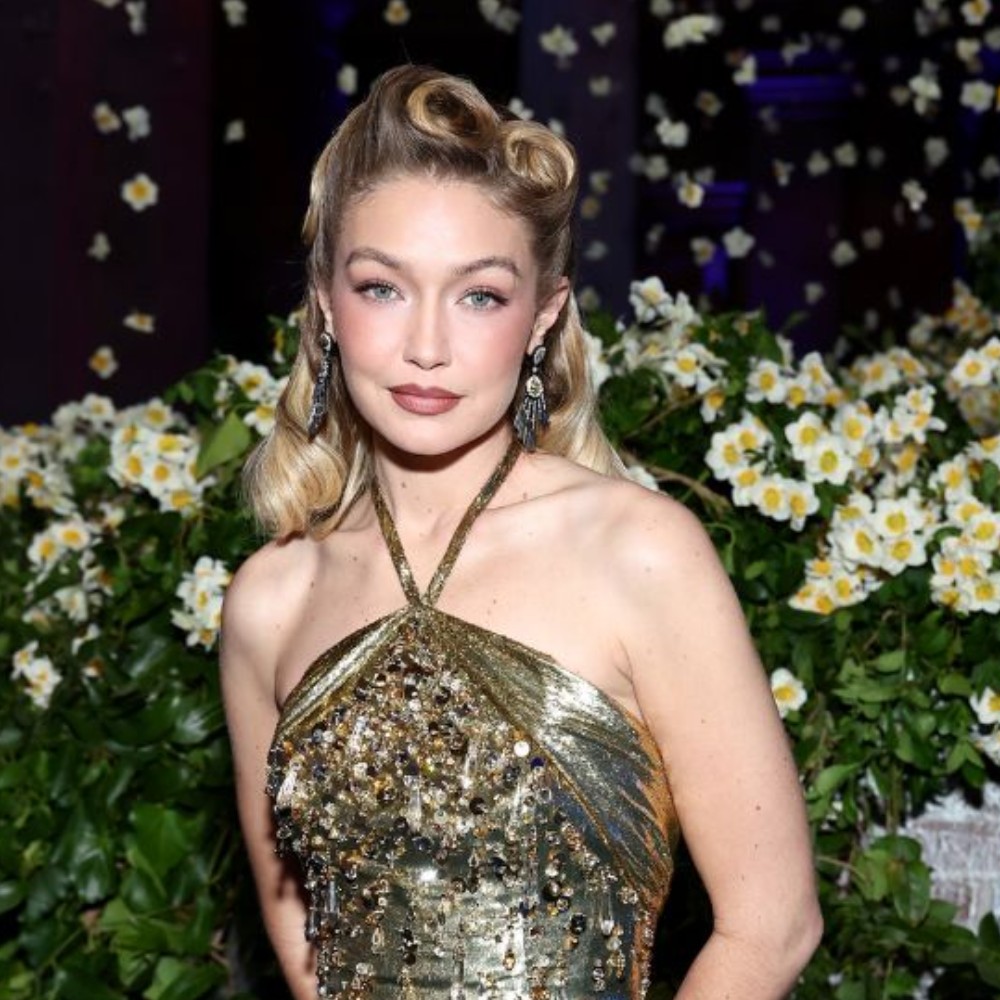 Met Gala 2025: Gigi Hadid is Dripping in Golden Finesse for Sylish Carpet Walk
