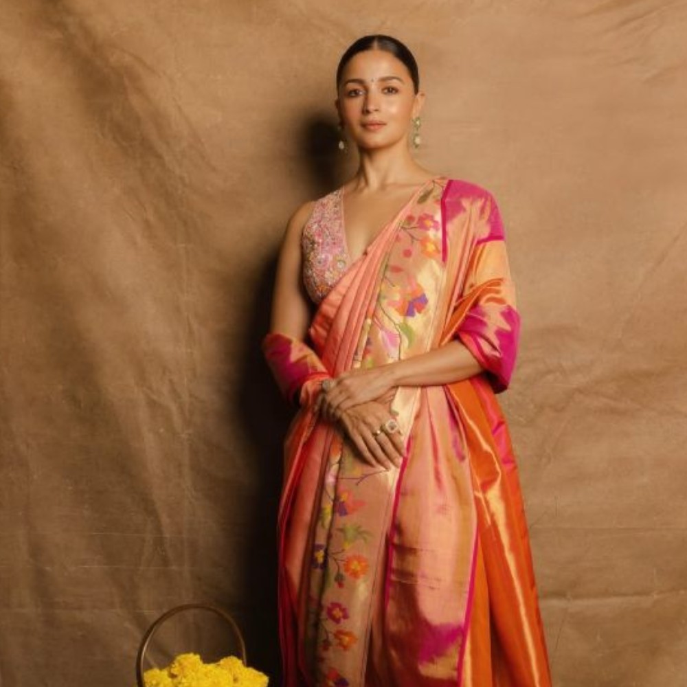 Alia Bhatt is true ‘Marathi mulgi’ in Nauvari saree at WAVES 2025; fans say ‘Gangu chand thi aur chand he rahegi’