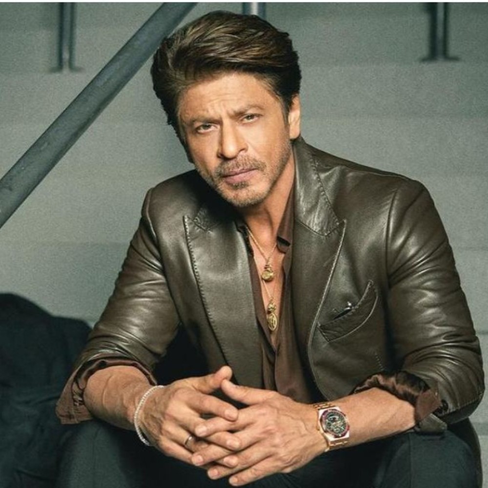 Shah Rukh Khan is once again on DDLJ sets but there’s a twist; find out