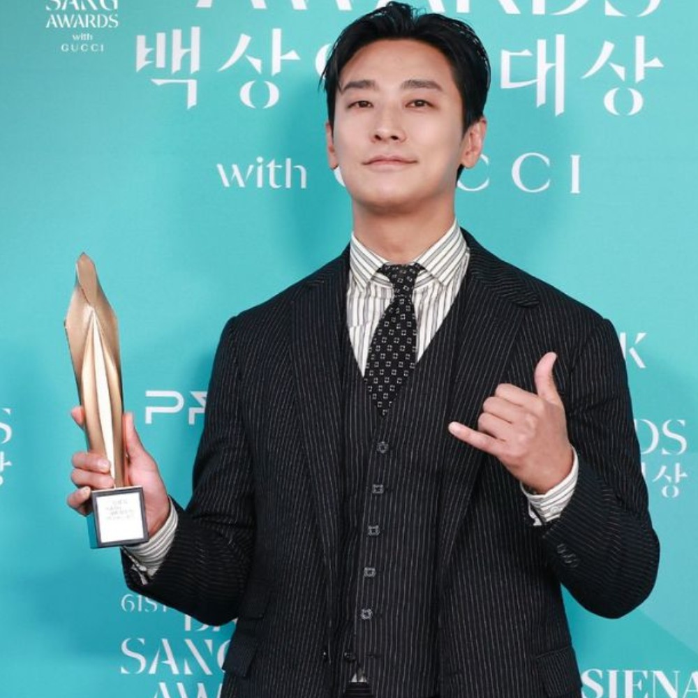 61st Baeksang Arts Awards: Why was Ju Ji Hoon picked OVER Park Bo Gum for Best Actor win? Jury clarifies 