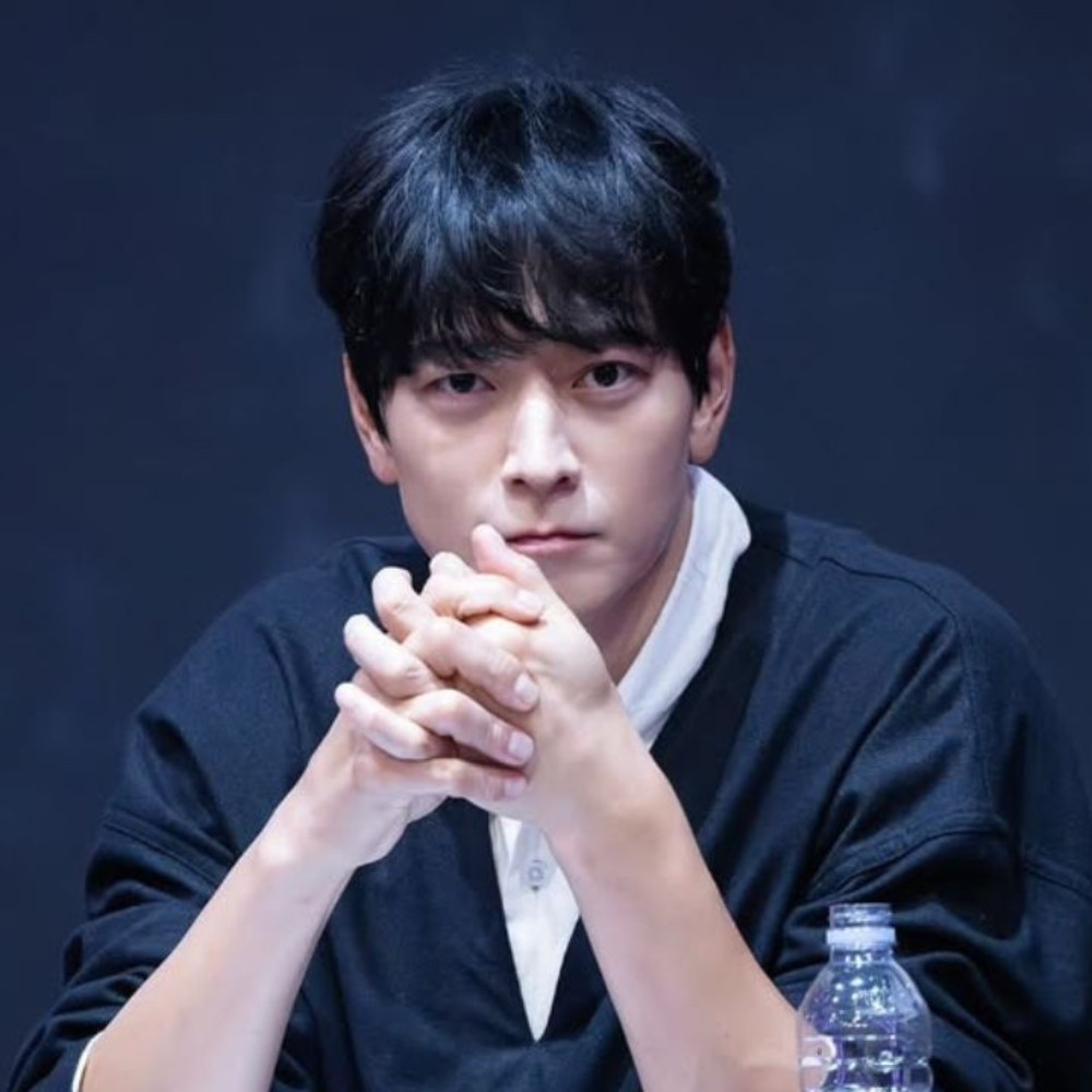 Kang Dong Won joins forces with Park Ji Eun and Kim Won Seok for upcoming historical romance drama; Reports
