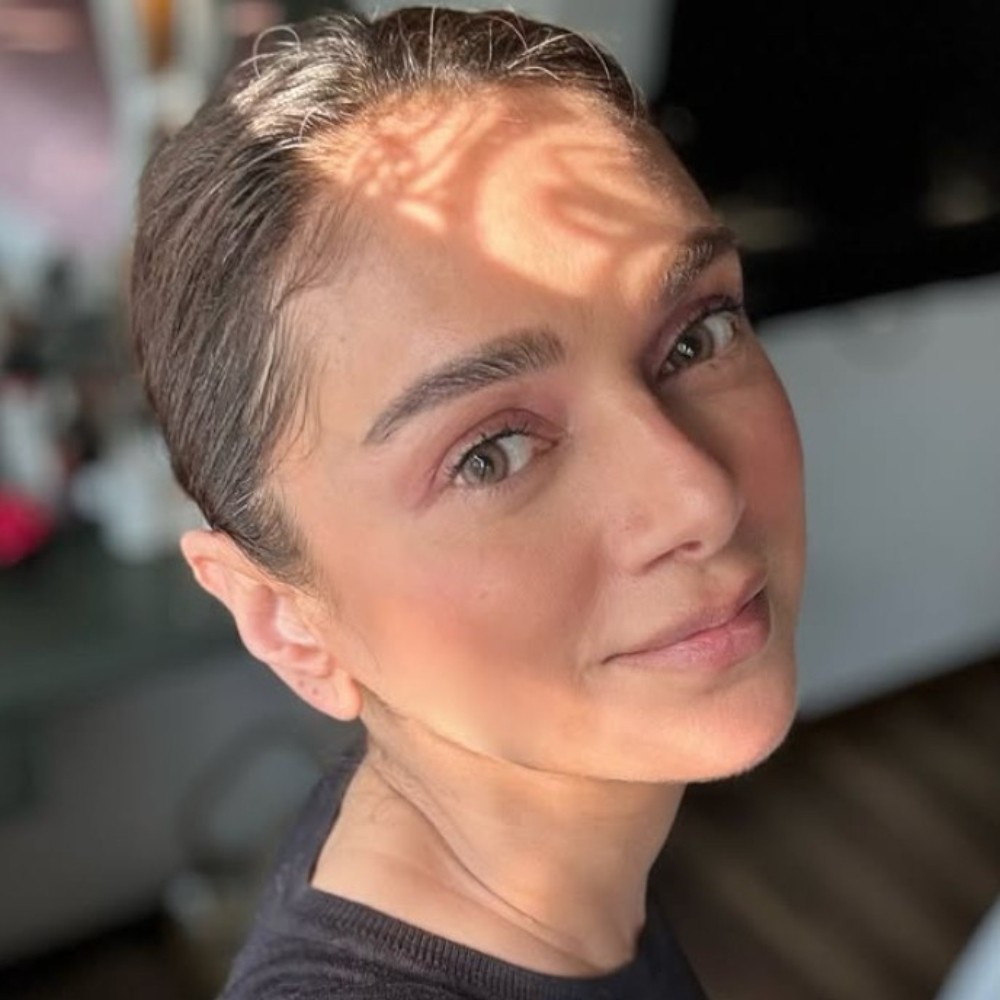 Cannes 2025: Watch Aditi Rao Hydari get caught off-guard by fan in cutest moment ever
