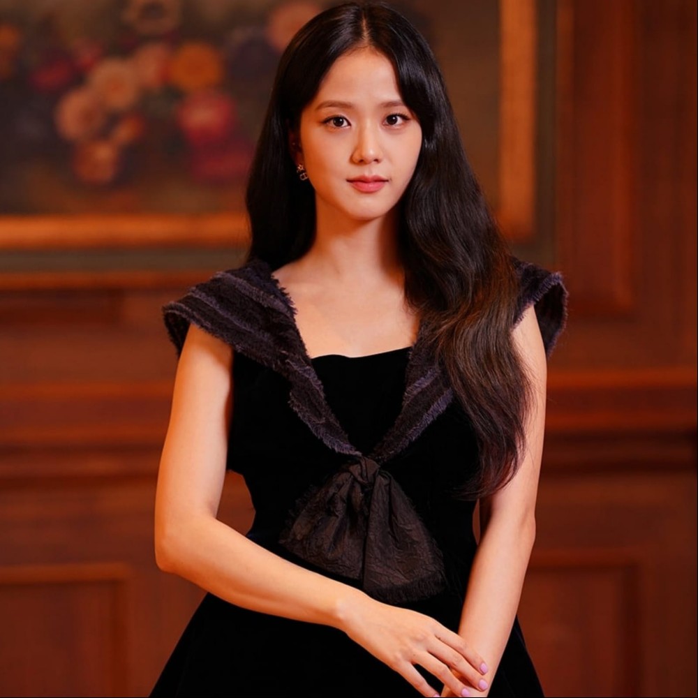 Jisoo loses 200K followers despite new K-drama and album; will BLACKPINK tour save her? Fans demand change in PR team