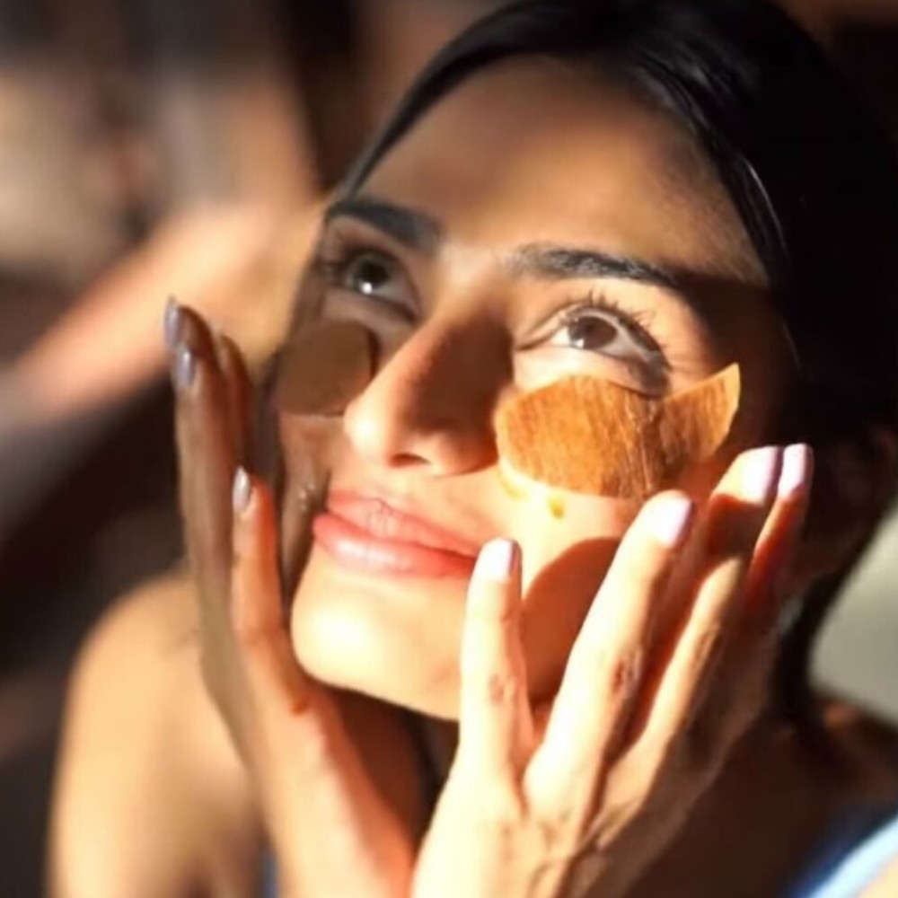 Athiya Shetty’s simple DIY coffee eye mask shows gentle love for her skin